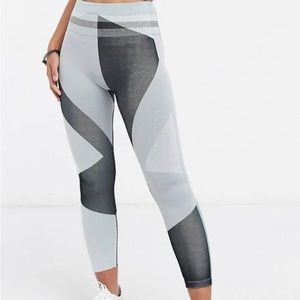 Nike Icon Clash Sculpt Green & Black Leggings, Women, Large (can fit medium)